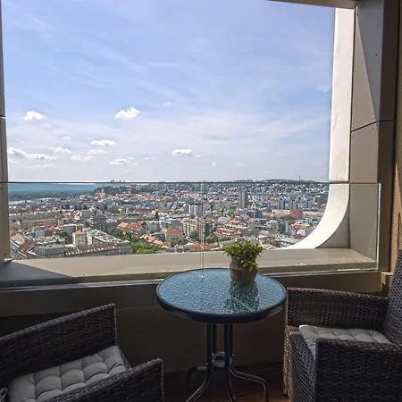 Skau Sky Park By Zaha Hadid 22 Floor 1 Tower Panoramic View Free Parking Daire Bratislava